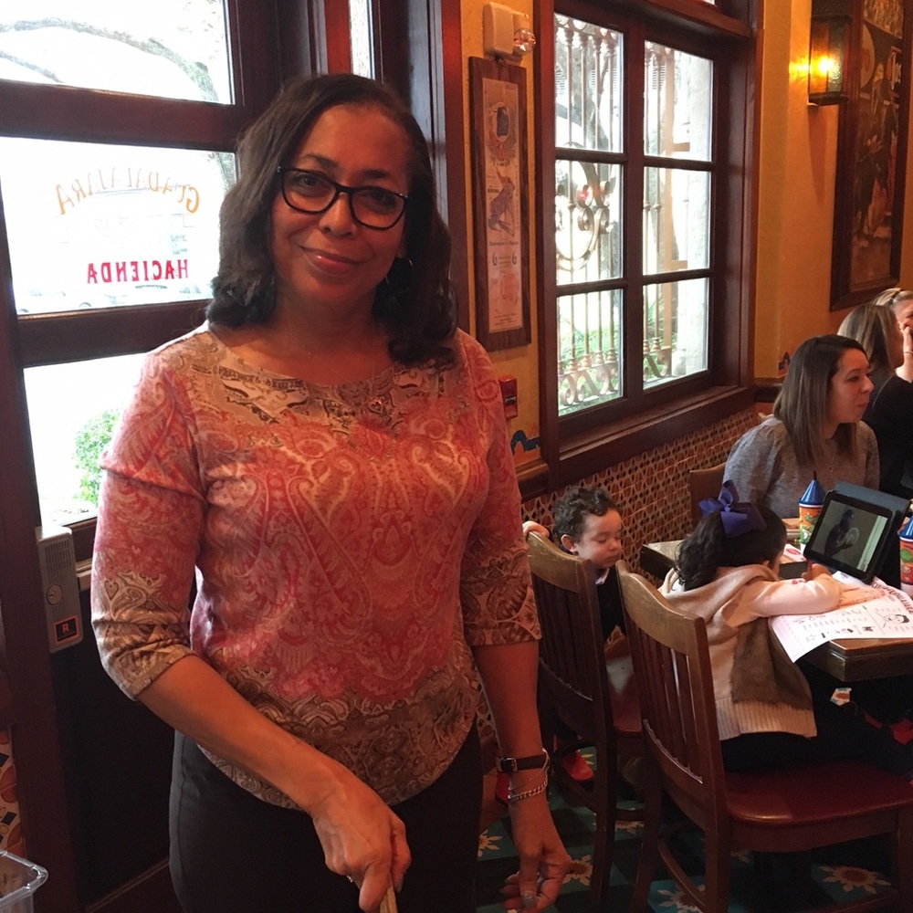 Meet your Posher, Charmey